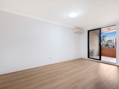 30 / 2 - 6 Kendall Street, Harris Park