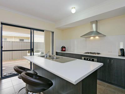 32 Bedbrook Avenue, Piara Waters