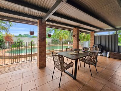 37 Holm Street, Atherton