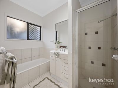 25 Waterlily Circuit, Douglas