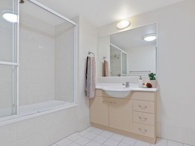 39 / 437 Golden Four Drive, Tugun