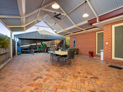 3 AVONDALE DRIVE, Wodonga