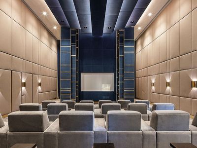 217 West 57th Street, New York, NY, International