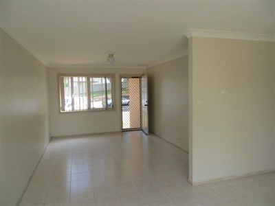 3 / 2A Benney Avenue, Figtree
