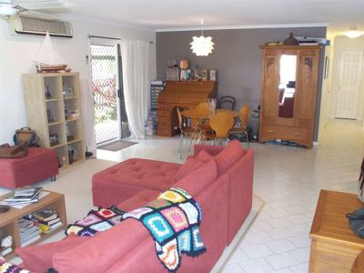 1 / 6 Nungo Street, Pacific Paradise