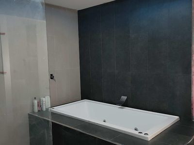 34 Davidson St, George Town