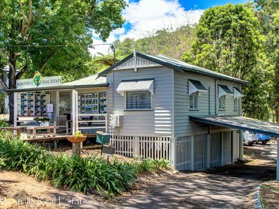 200 Main Street, Montville