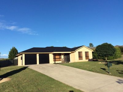 6 Sapphire Crescent, Kelso