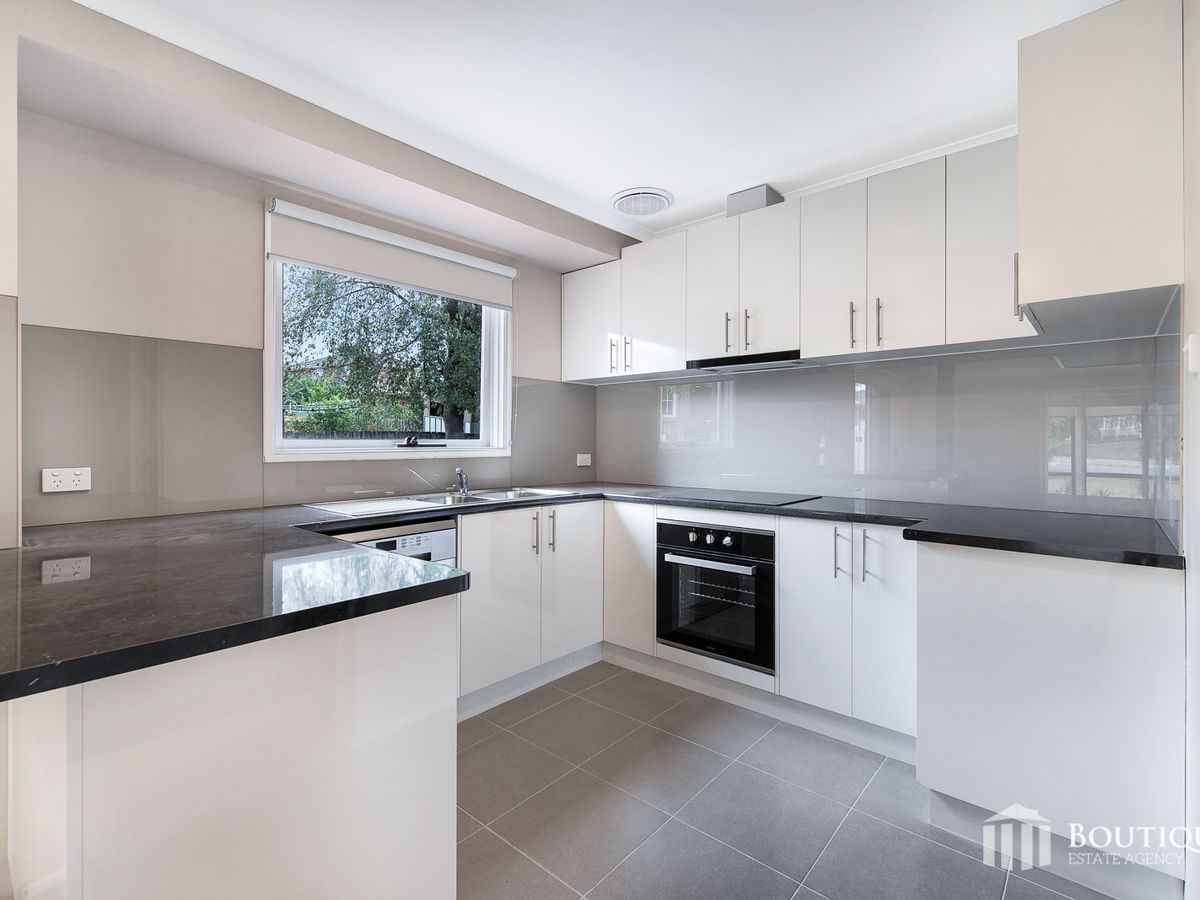 12 Marson Crescent, Hallam