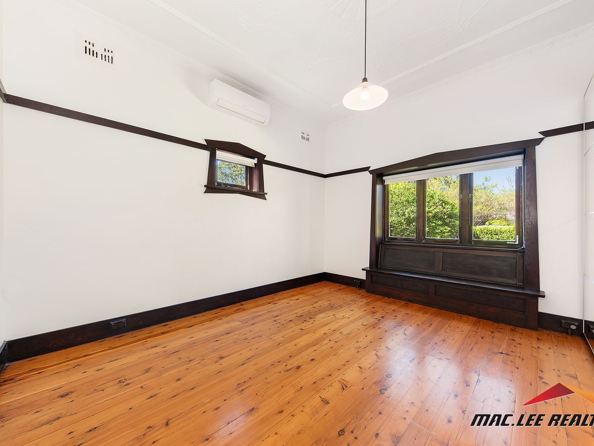 10 Moore Street, Roseville