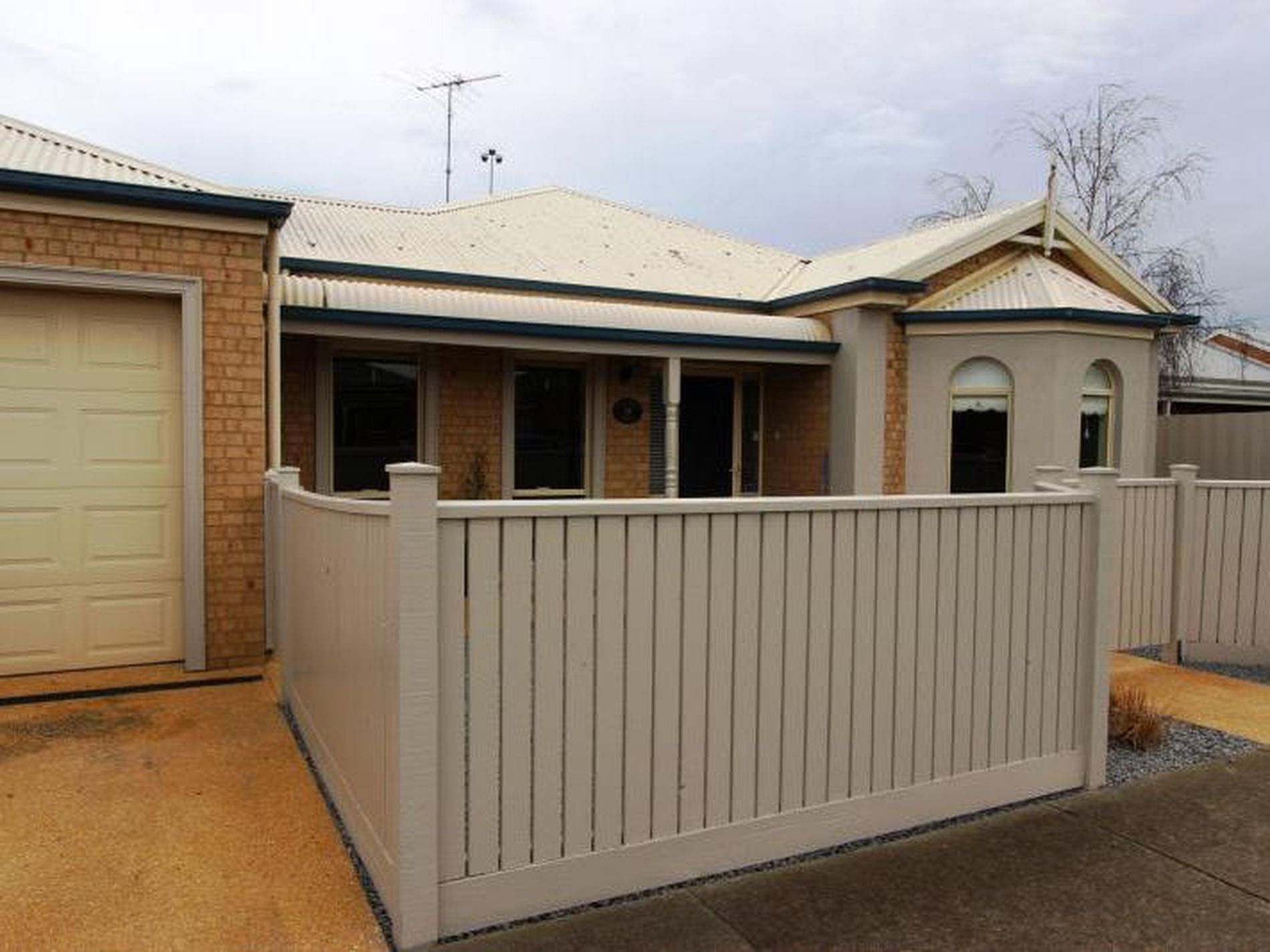 18 Recreation Drive, Leopold
