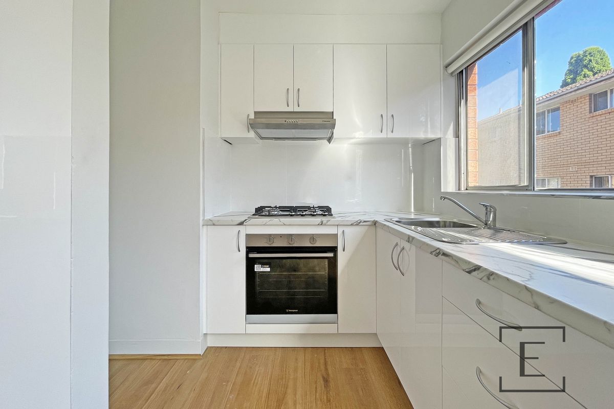 2 / 6 Punt Road, Gladesville