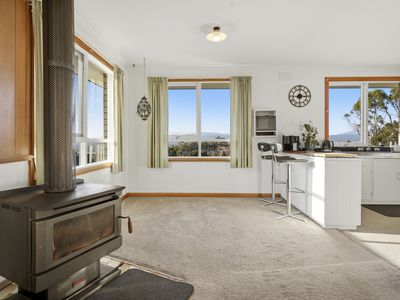 31 New World Avenue, Trevallyn