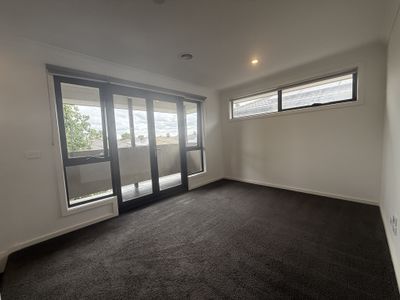 10 Mingay Close, Truganina