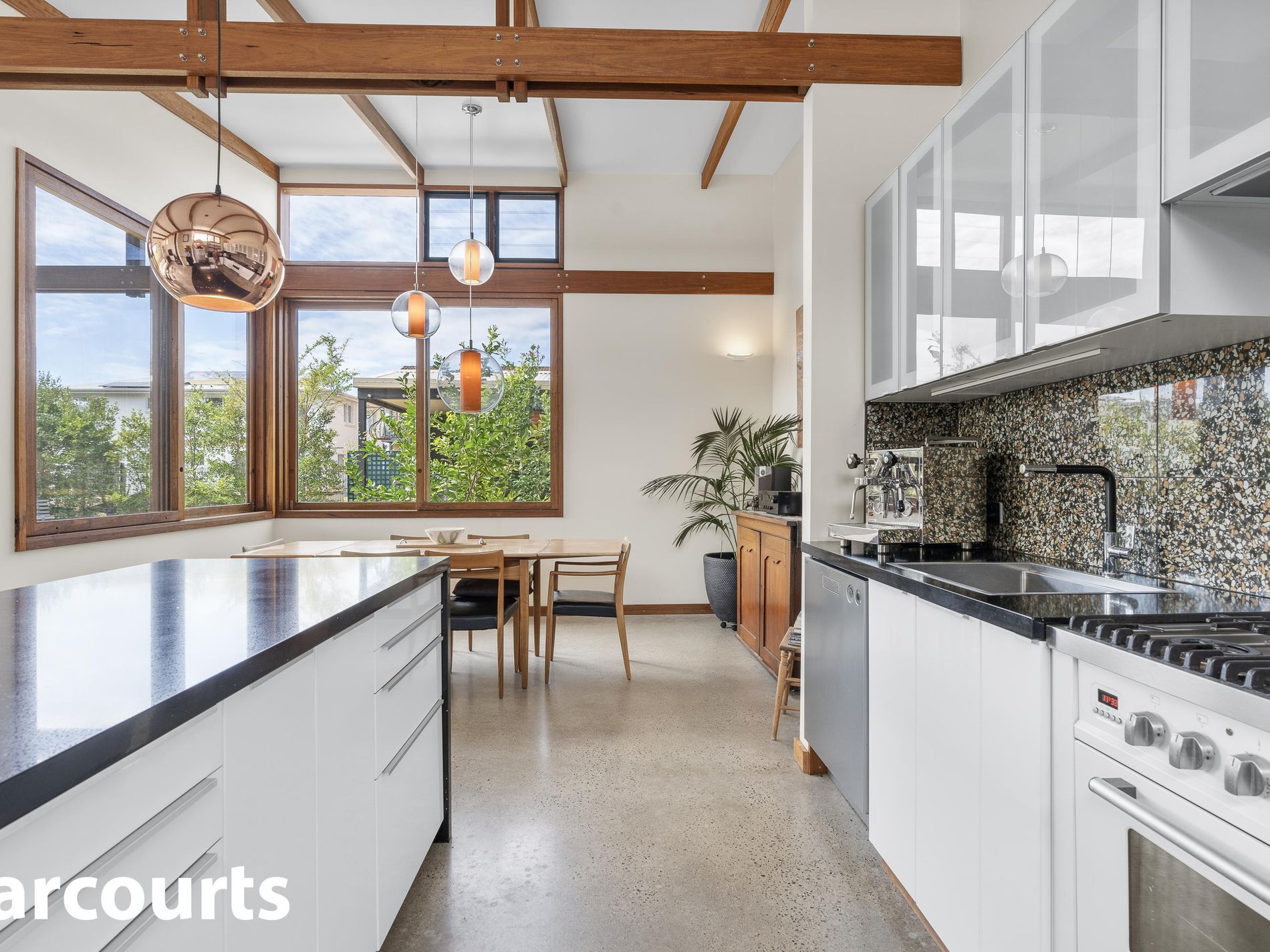 26 Ross Avenue, Narrawallee