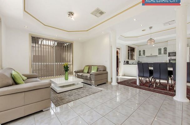 47 Rio Grande Drive, Roxburgh Park