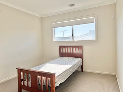13 Cornubia Road, Manor Lakes