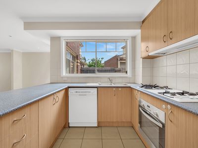 2 / 24 Churchill Avenue, Maidstone