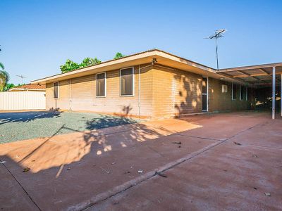 16 Delamere Place, South Hedland