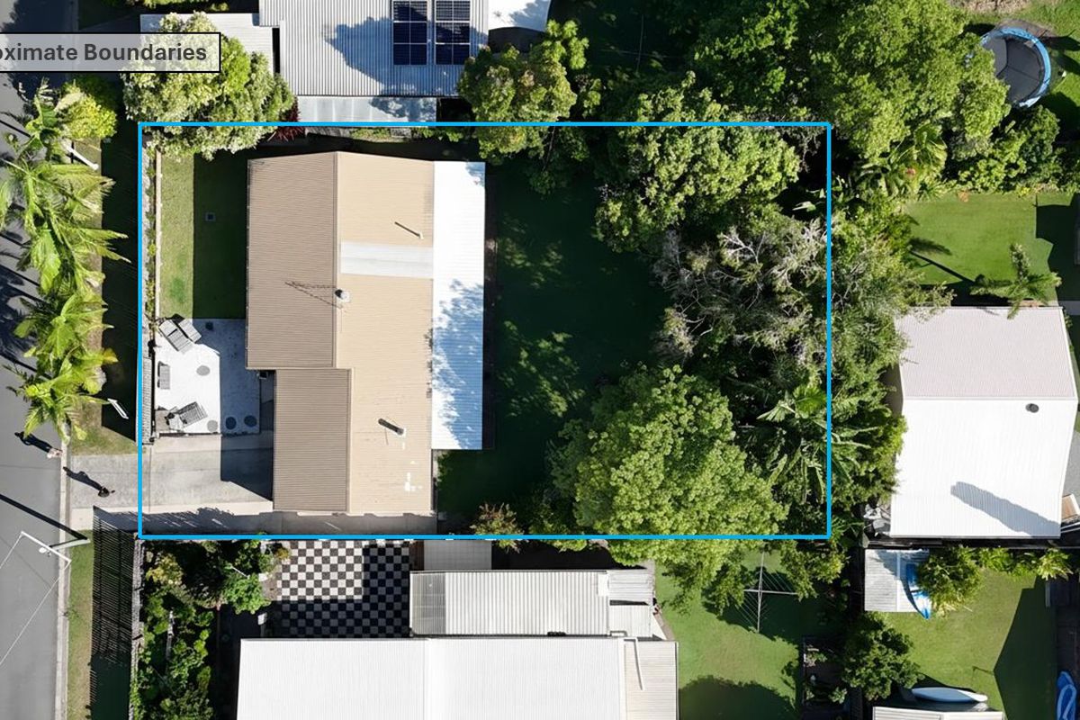 4 Foedera Crescent, Tewantin