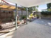 52 / 316  Long Street East, Graceville