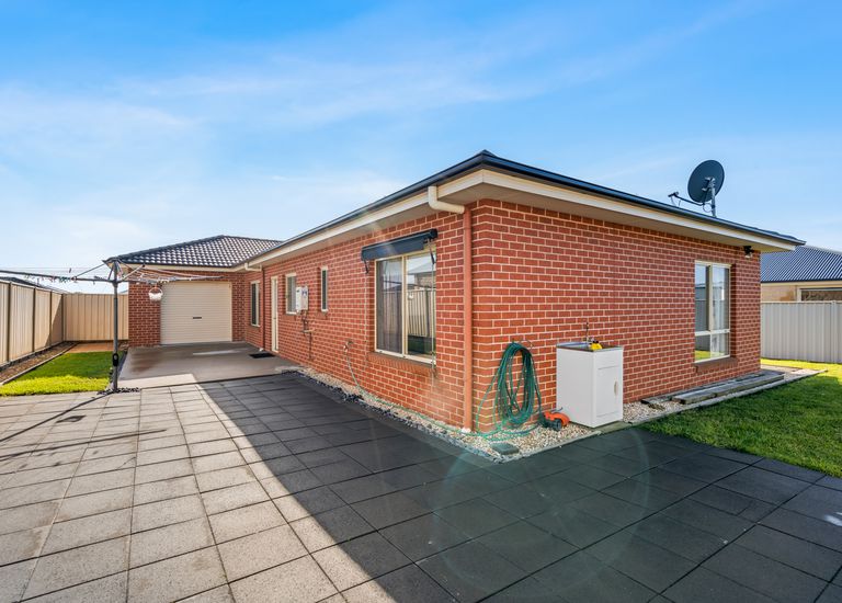 9 Coastal Court, Portland