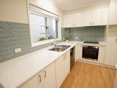 7 / 266 Marine Parade, Labrador