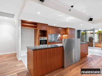 33 / 20 Royal Street, East Perth