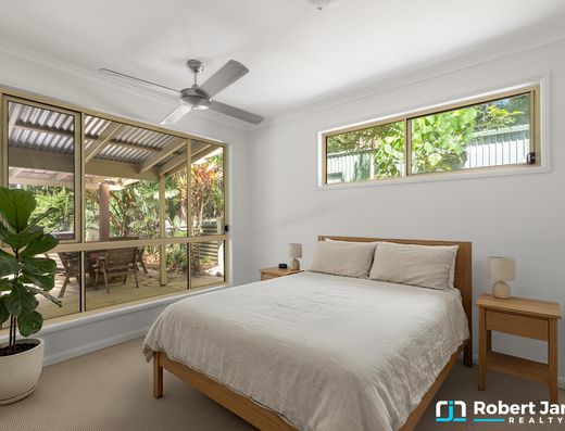 Just Listed - MUST BE SOLD image 7