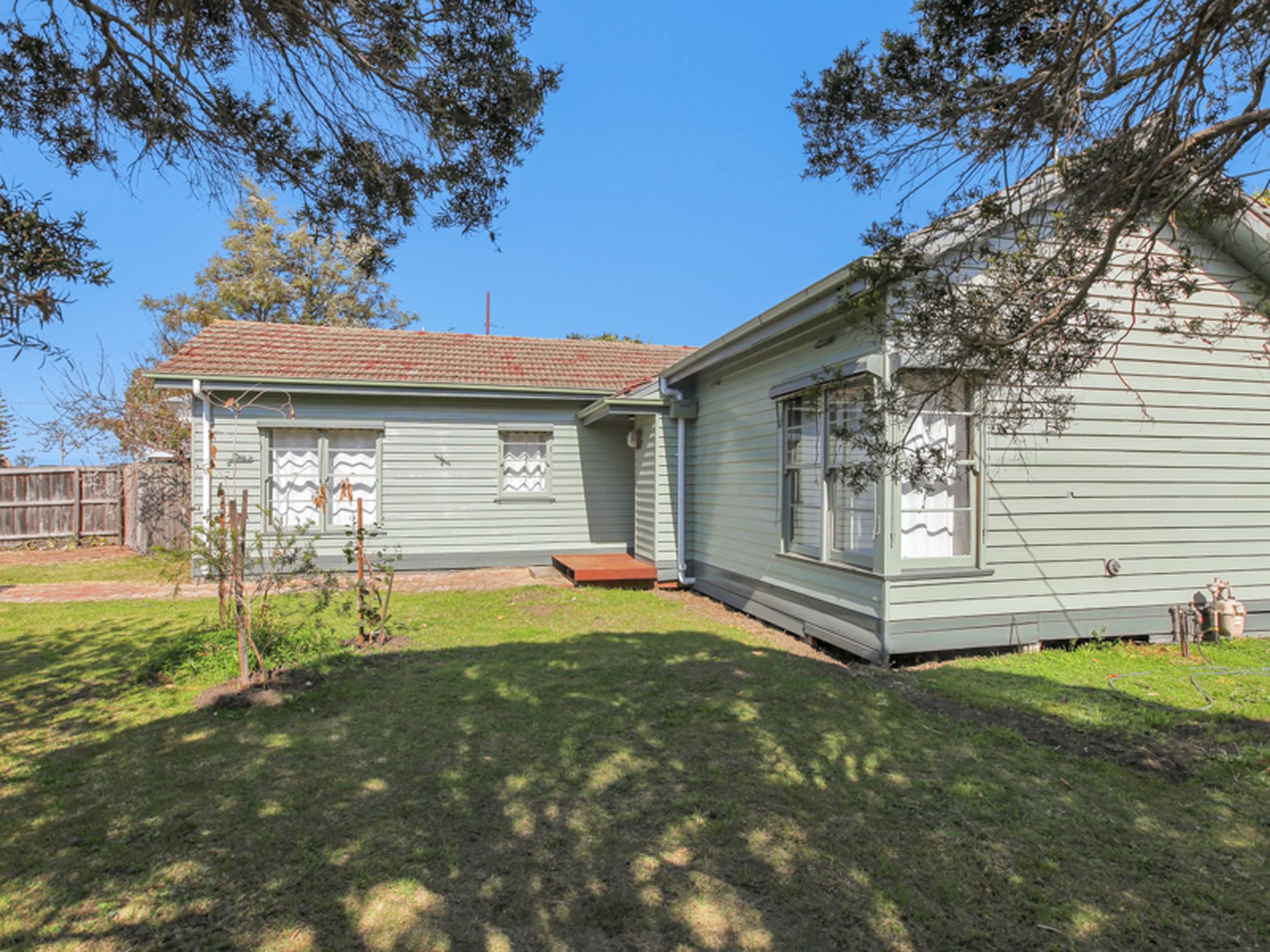 1 Anzac Crescent, Williamstown