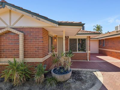 2 / 106 Royal Street, Tuart Hill