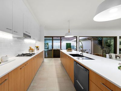 17 Mossvale Drive, Wakerley
