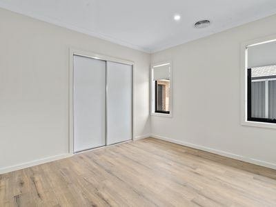 5 Oasis Crescent, Yarrawonga