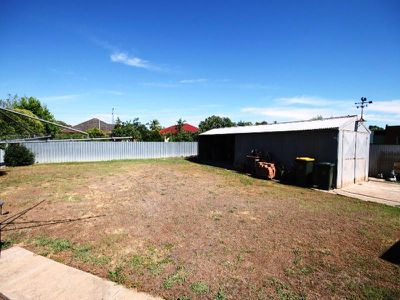 27 Hinchley Street, Wangaratta