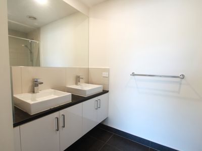 7 / 1116 Burke Road, Balwyn North