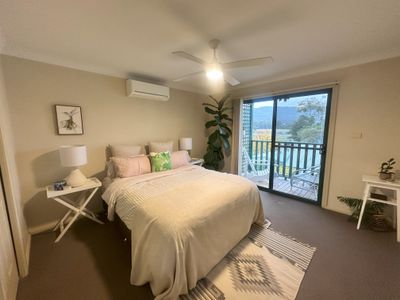 4 / 232 Princes Highway, Bulli