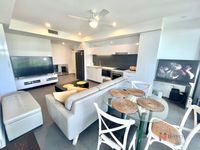 810 / 10 Trinity Street, Fortitude Valley