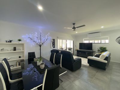 8A Layde Court, Urangan
