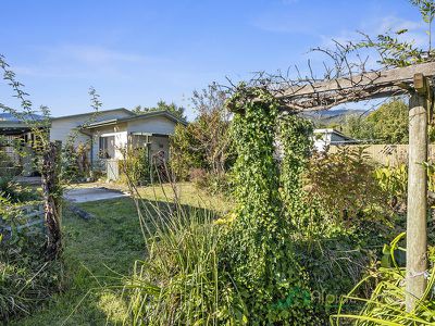 56 Freeburgh Avenue, Mount Beauty