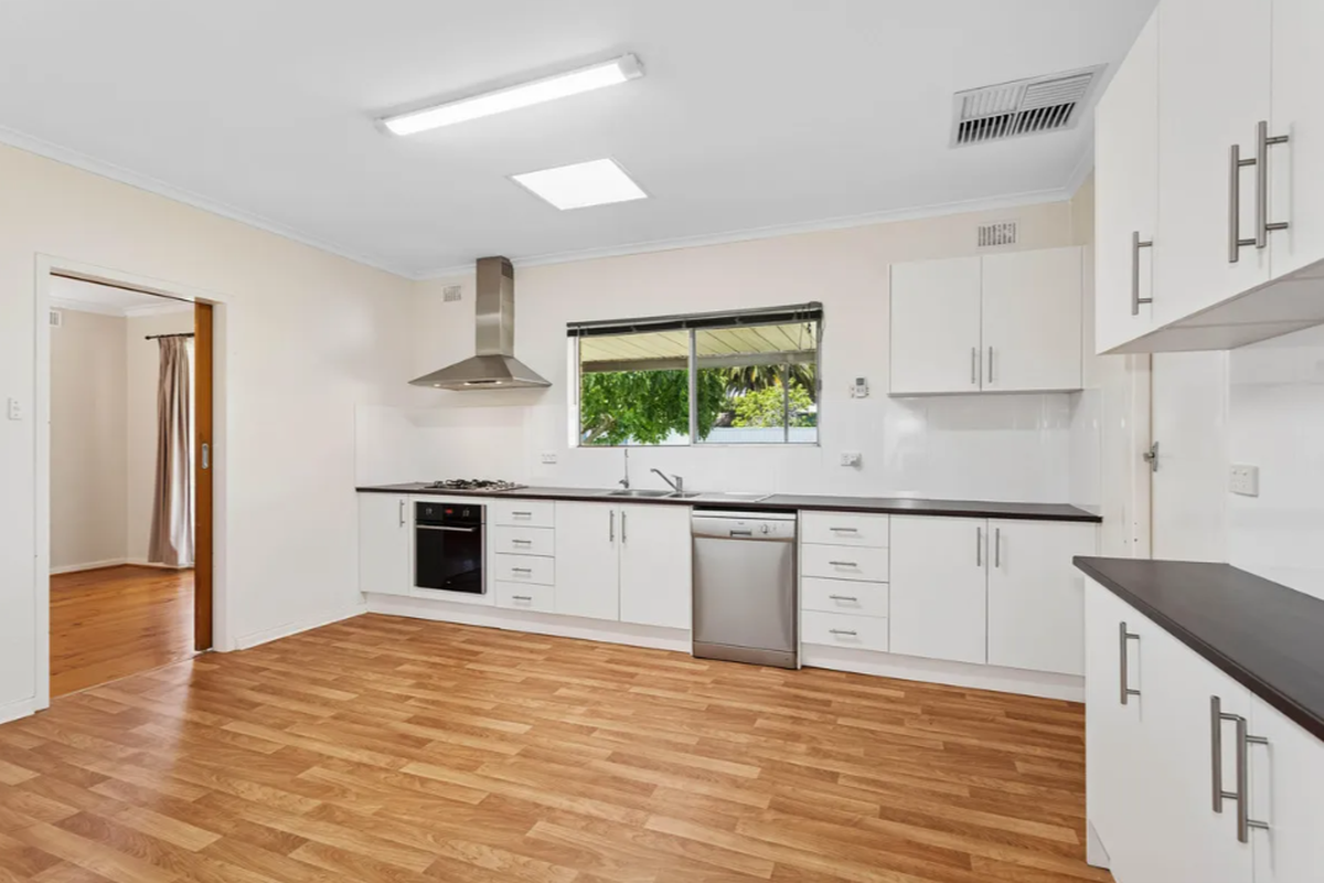 4 Spenfeld Court, Valley View