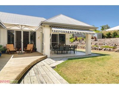 11 Tingara Court, Tewantin
