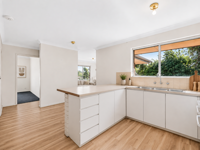 12 Adair Avenue, Mount Nasura