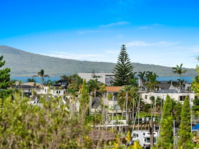 1/5 Seaview Road, Castor Bay