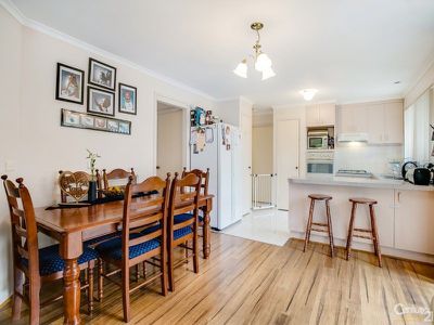 9 Ralph Crescent, Hampton Park