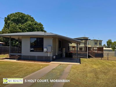 5 Holt Court, Moranbah