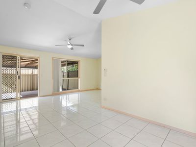 7 Woodbine Avenue, Camira