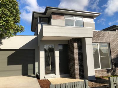 5A Morrie Crescent, Blackburn North