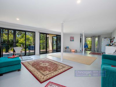 2 Coomburra Crescent, Ocean Shores