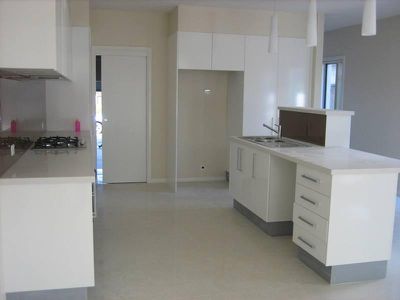 74 Darley St, Shellharbour