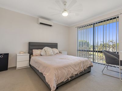 15 Cyandra Loop, Banksia Grove